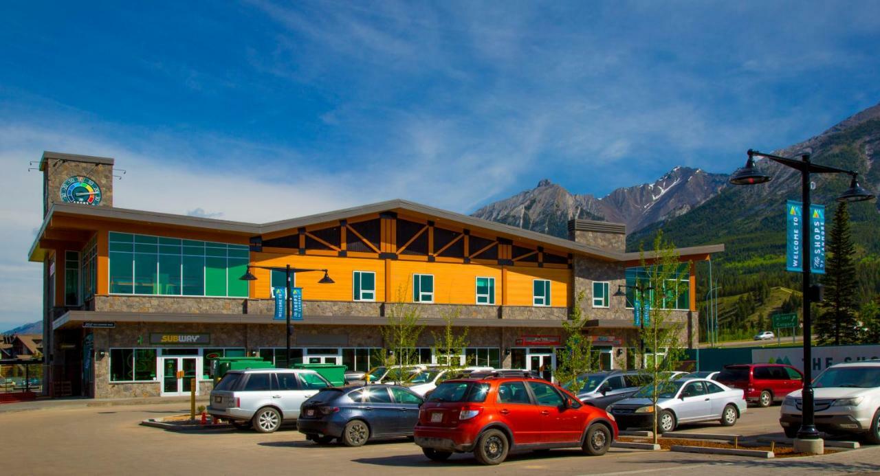 Canmore Downtown Hostel Exteriér fotografie